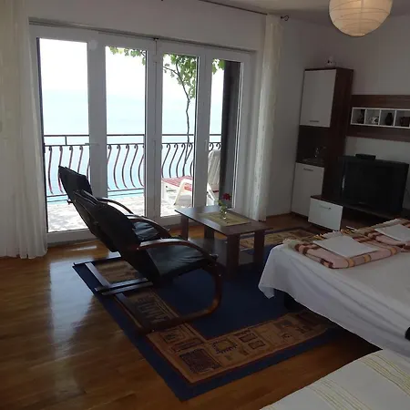 Apartment Pisak 2743e Gornji Dolac